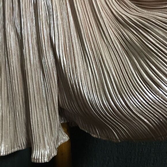 Lulu’s Plisse and Thank You Blush Backless Romper Size Small - Picture 13 of 15